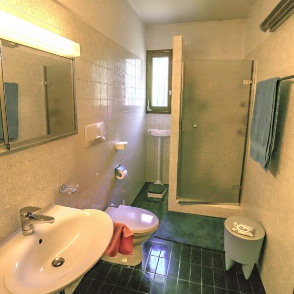 11-Vendiamo Casa Montagnola bagno