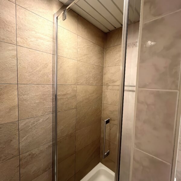 17 Vendiamo appartamento Viganello bagno