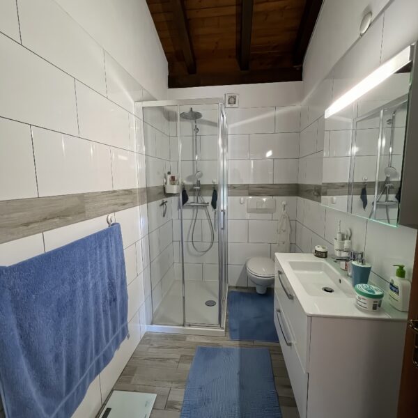 20-Vendiamo Casa Muzzano Doccia