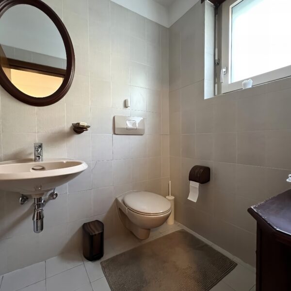21-Vendiamo Casa Muzzano Bagno