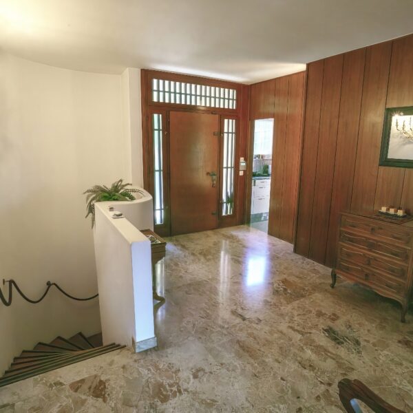 5-Vendiamo Casa Montagnola corridoio