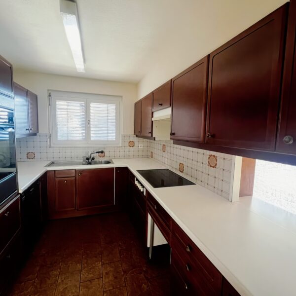 12 Vendiamo appartamento Brusino Arsizio - cucina