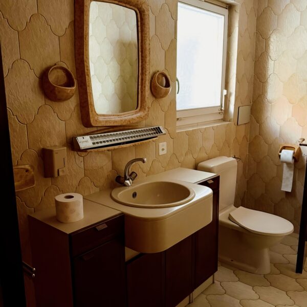 13 Vendiamo appartamento Brusino Arsizio - bagno