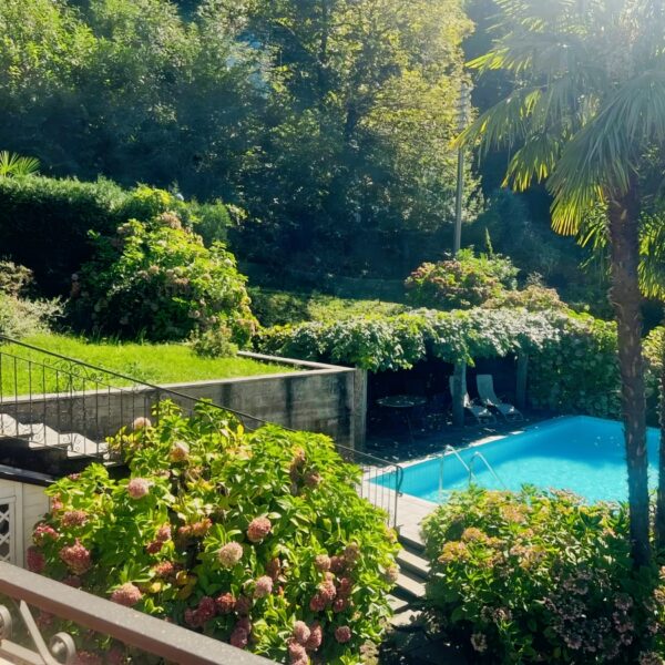 2 Vendiamo appartamento Brusino Arsizio - piscina