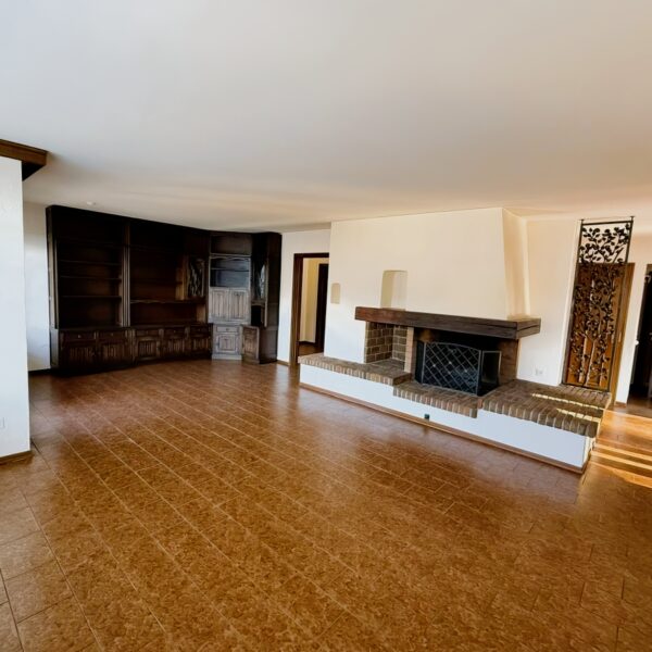 5 Vendiamo appartamento Brusino Arsizio - salone