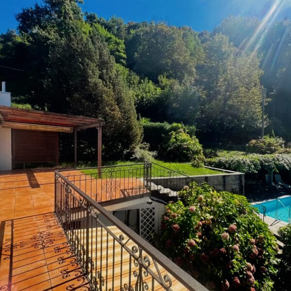 8 Vendiamo appartamento Brusino Arsizio - piscina