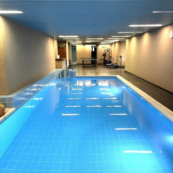 14 Vendiamo appartamento Breganzona piscina