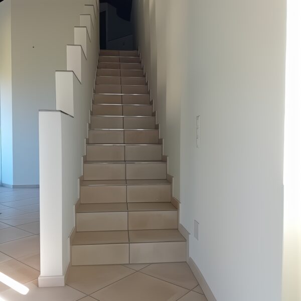 8-Affitto appartamento Coldrerio-scala