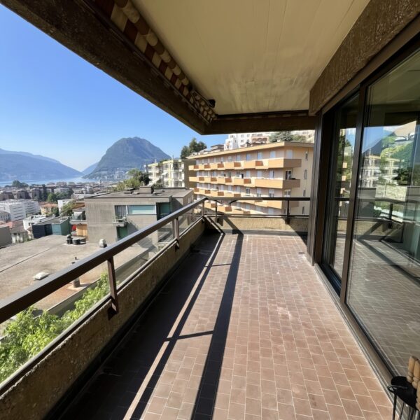 4 Vendiamo attico Lugano balcone