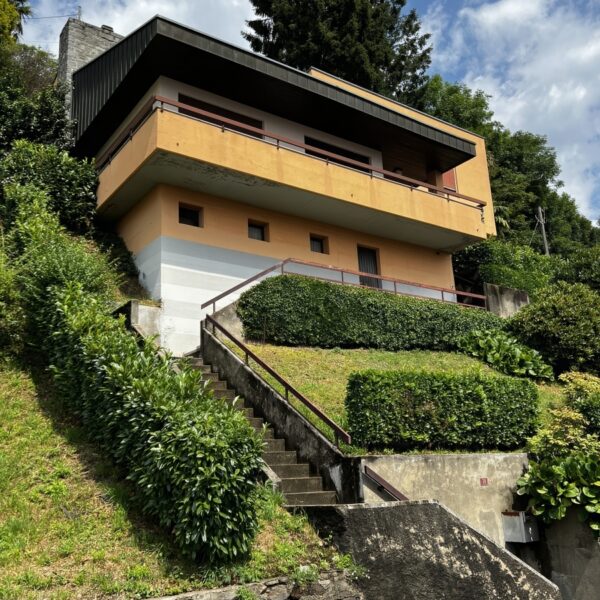 1-Vendiamo casa Cademario - casa