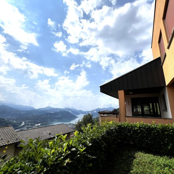 2-Vendiamo casa Cademario - vista