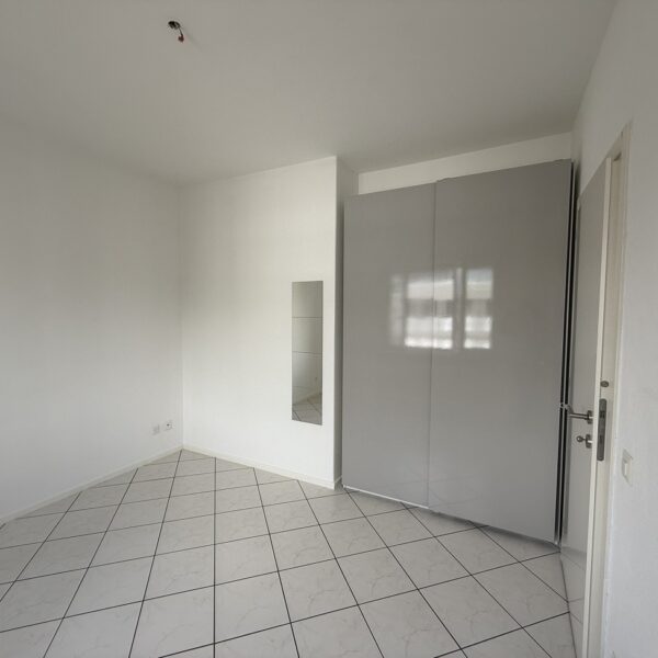15 Vendiamo appartamento Lugano Entrata