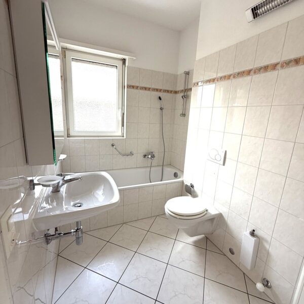 17 Vendiamo appartamento Lugano Bagno