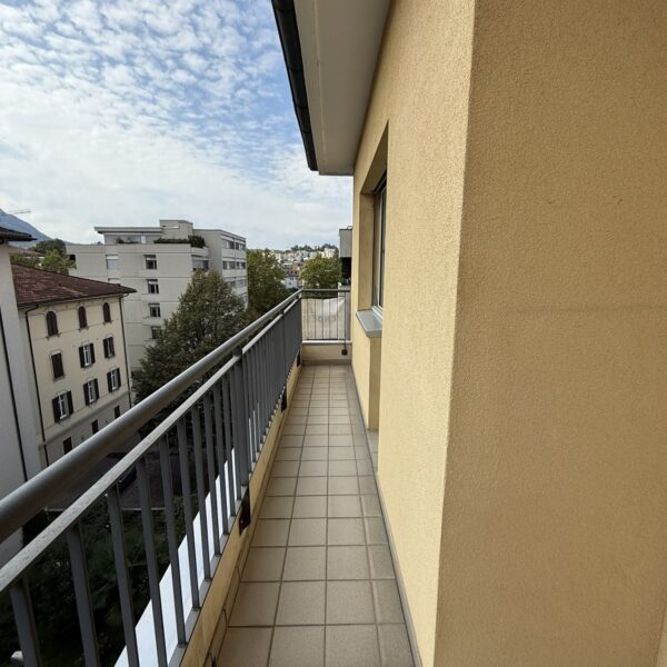 5 Vendiamo appartamento Lugano Terrazza