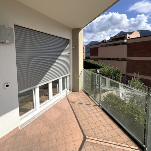 12 Vendiamo appartamento Massagno - vista