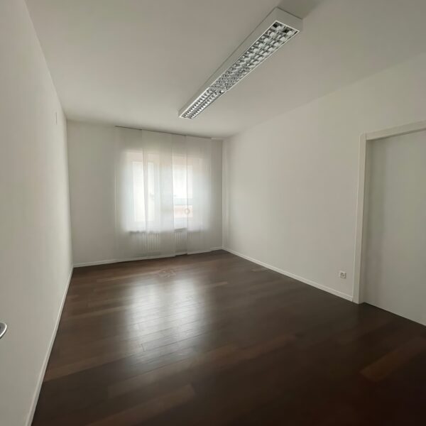04 Affitto Ufficio Chiasso
