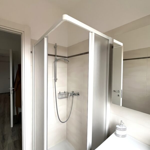 14 Vendiamo appartamento Lugano - Bagno