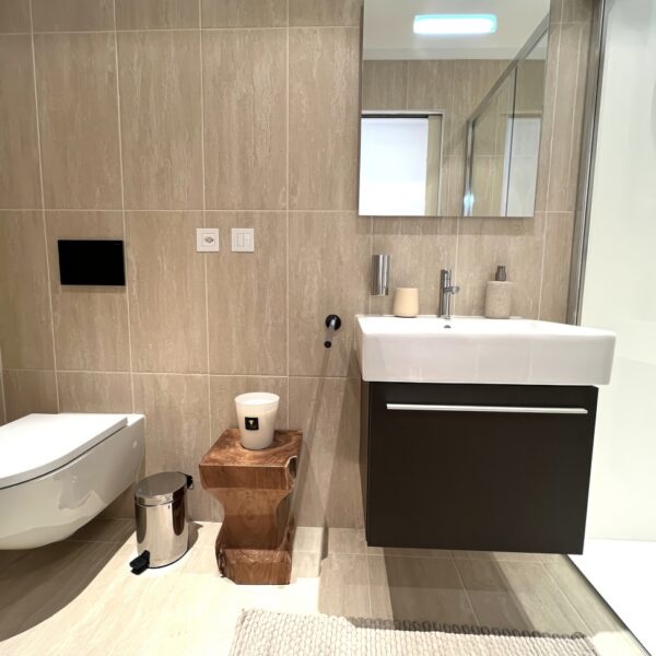 20 Vendiamo appartamento Morbio Inferiore - Bagno