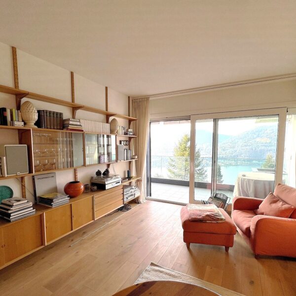 9 Vendiamo appartamento Montagnola sala
