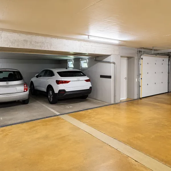 13 Vendiamo appartamento Viganello - Garage