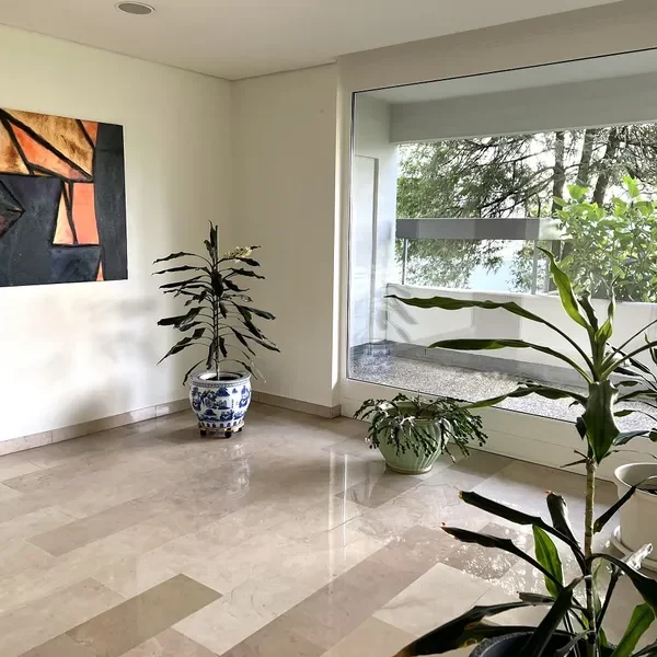 15 Vendiamo appartamento Paradiso - Ingresso palazzo
