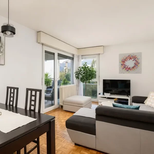 2 Vendiamo appartamento Paradiso - Sala
