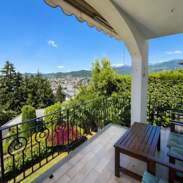 3 Vendiamo appartamento Viganello - Vista