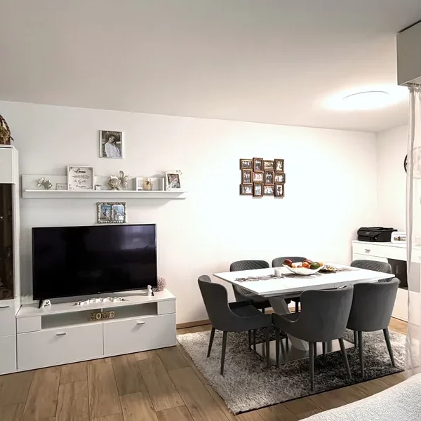 4 Vendiamo appartamento Paradiso - Pranzo