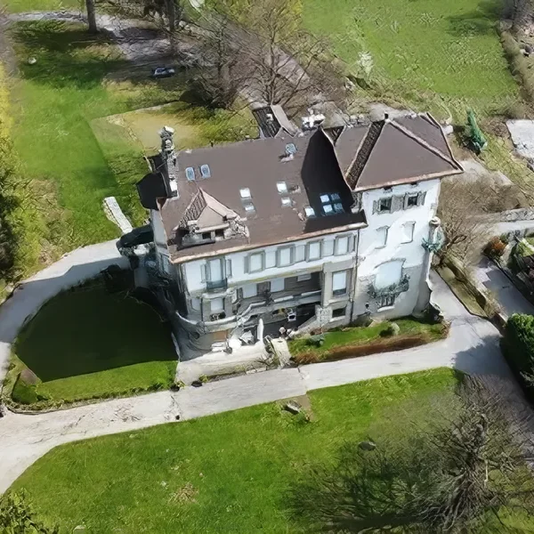 1 Vendiamo appartamento Alta Valle Intelvi - Palazzo