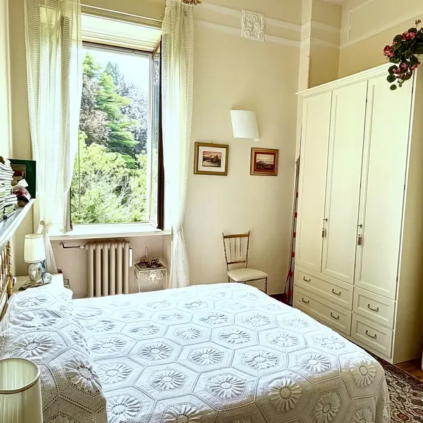 10 Vendiamo appartamento Alta Valle Intelvi - Camera