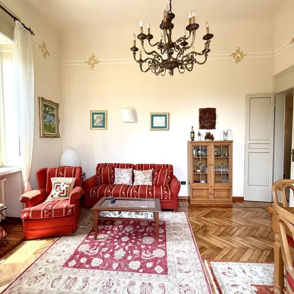 4 Vendiamo appartamento Alta Valle Intelvi - Sala